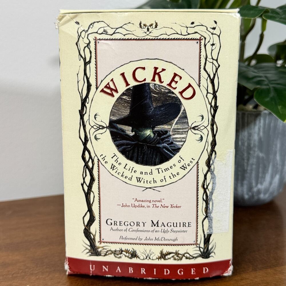Wicked: Wicked Witch of the West Gregory MaGuire 14 Audio Cassettes Unabridged